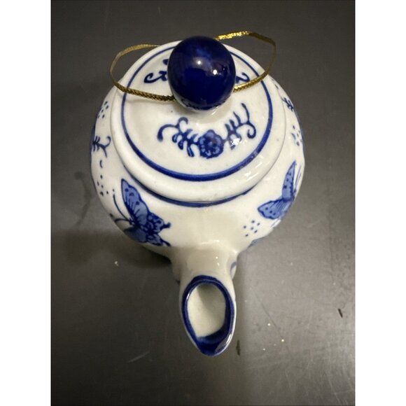 Vintage Miniature Mini Teapot Ornament Blue White Porcelain Floral Butterfly 3" - Picture 4 of 14